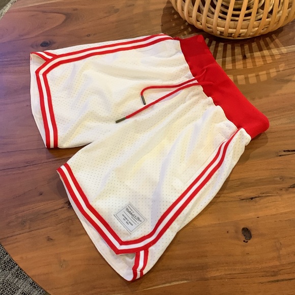 Mitchell & Ness Other - 🔆 Used like new! Gently used Men’s size small